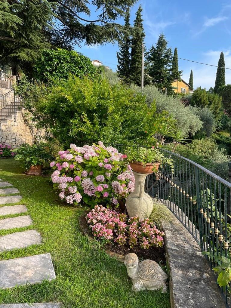 Appartamento La Perla Torri Del Benaco Exteriör bild