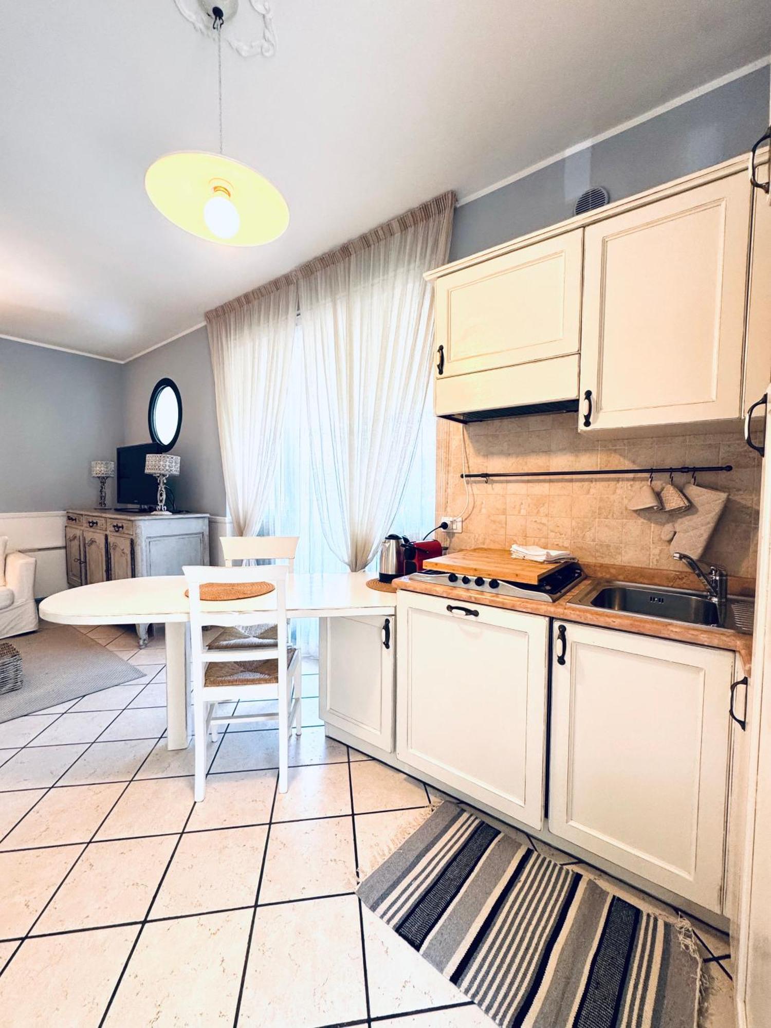 Appartamento La Perla Torri Del Benaco Exteriör bild